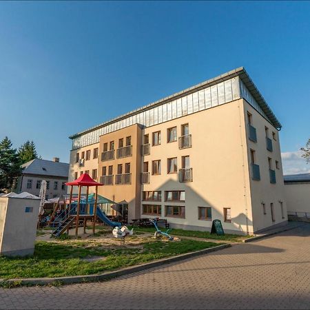 Hotel Petra Ліберець Екстер'єр фото