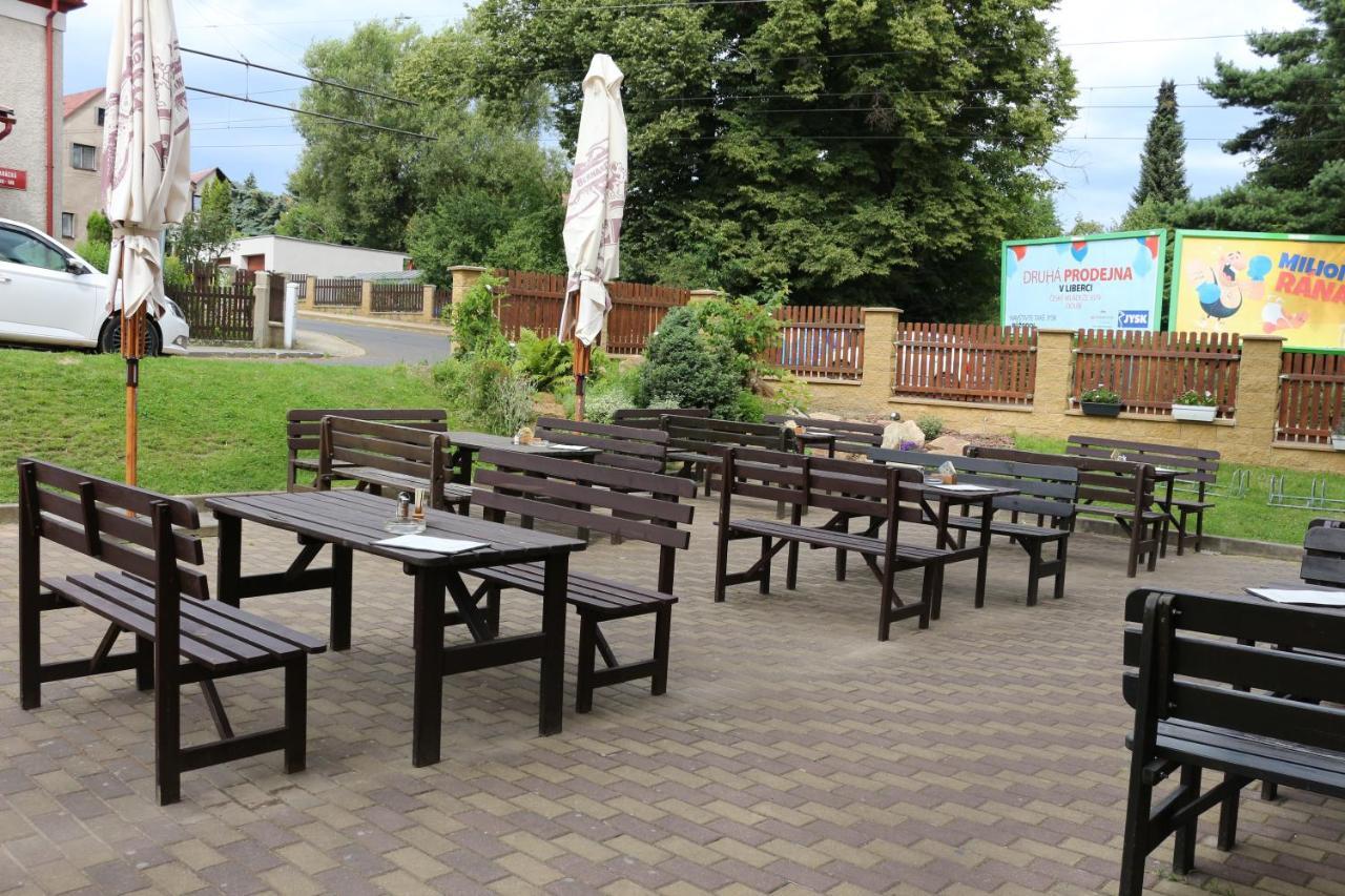 Hotel Petra Ліберець Екстер'єр фото